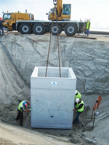 RWG terminal 2e Maasvlakte, levering laatste schachten, foto 19