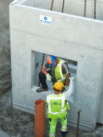 RWG terminal 2e Maasvlakte, levering laatste schachten, foto 21