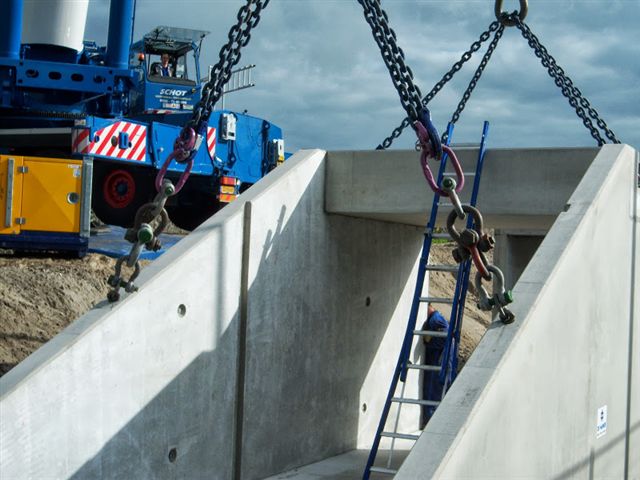 Montage kokerelementen gemeente Purmerend Baanstee Noord, foto 6